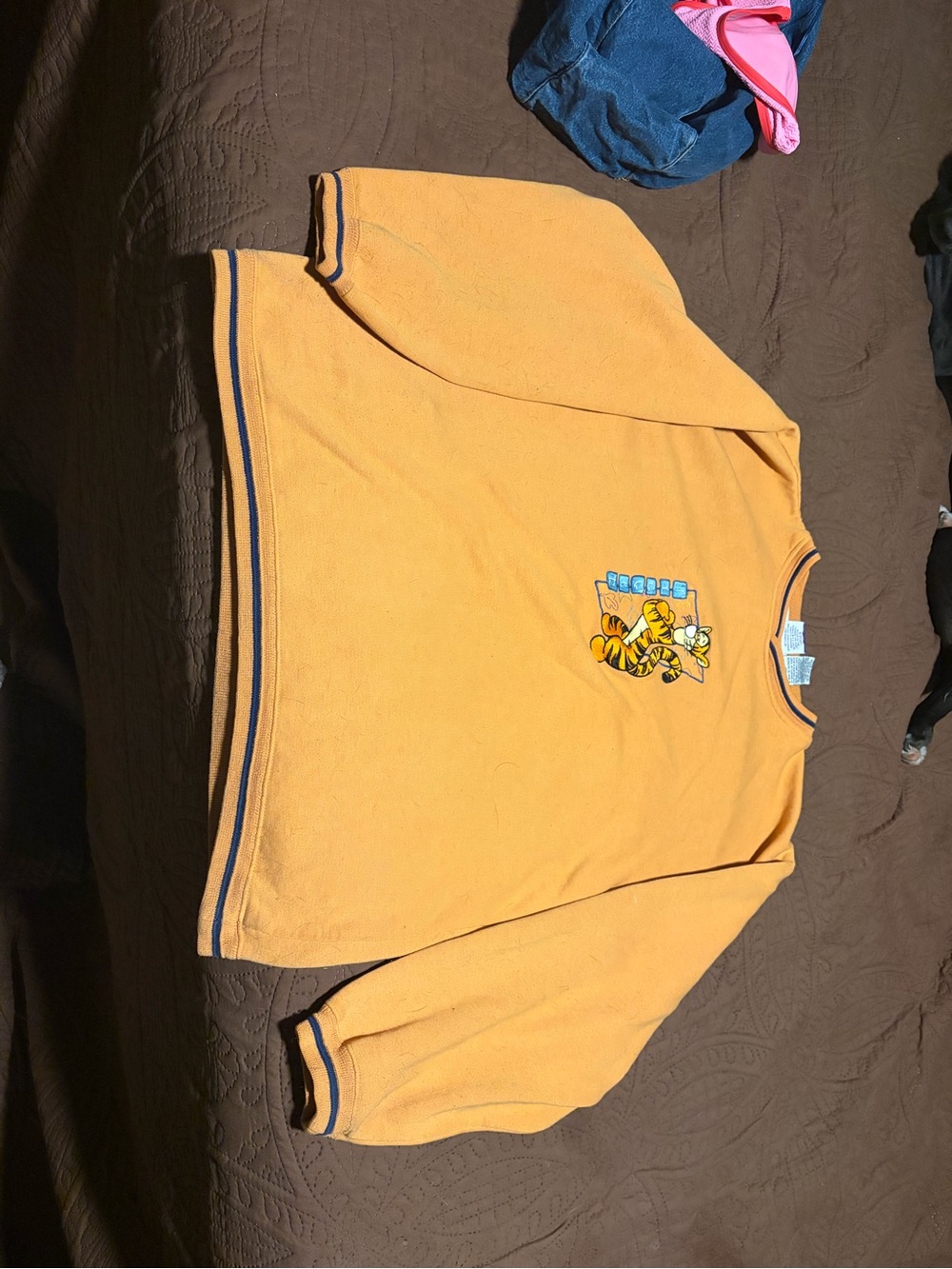 vintage pooh crewneck